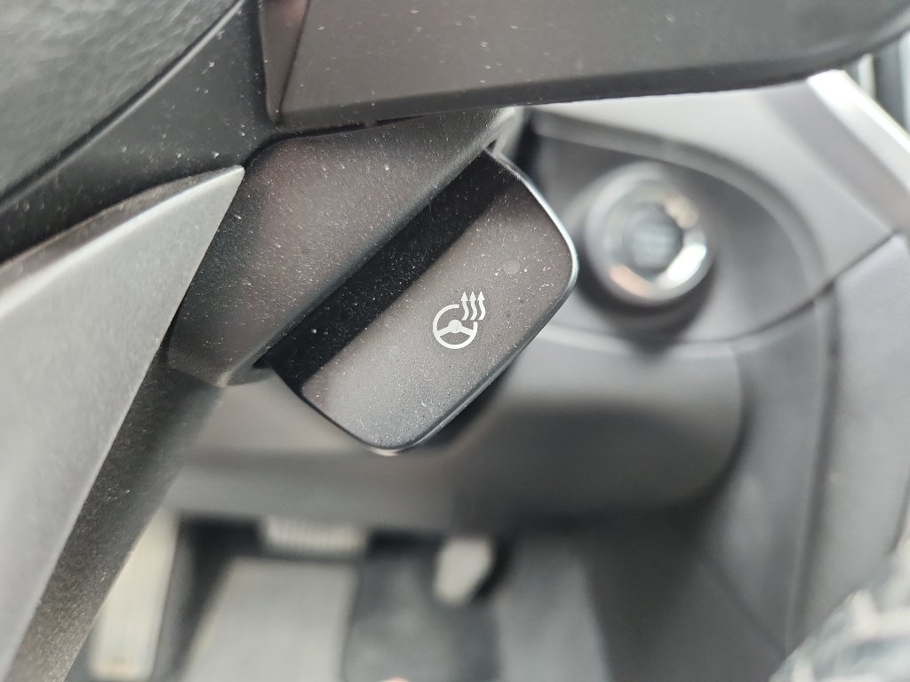 Used 2022 Subaru Ascent Limited w/ Technology Package image 41