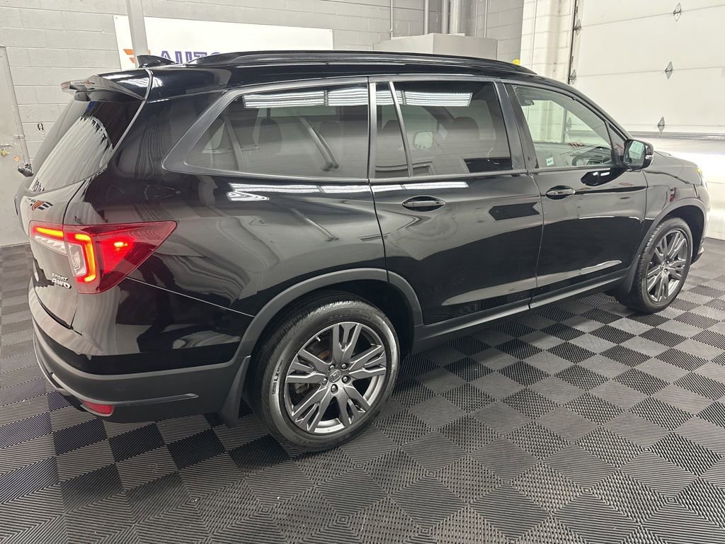 Used 2022 Honda Pilot Sport image 11