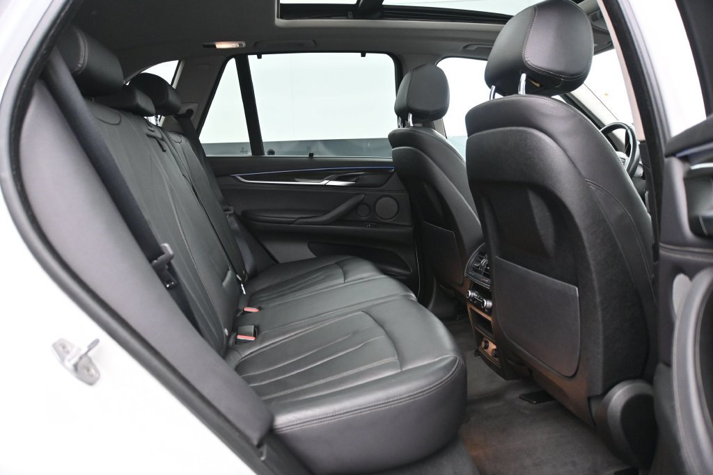 Used 2018 BMW X5 xDrive40e AWD/4WD image 14