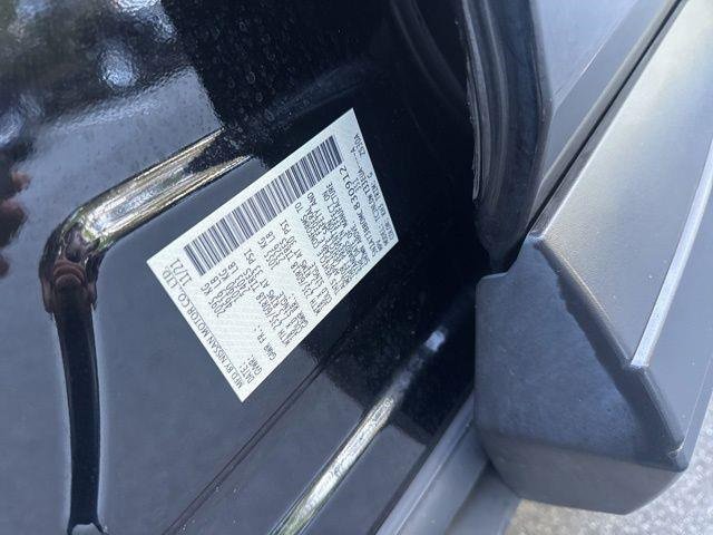 Used 2021 Nissan Rogue SV image 40