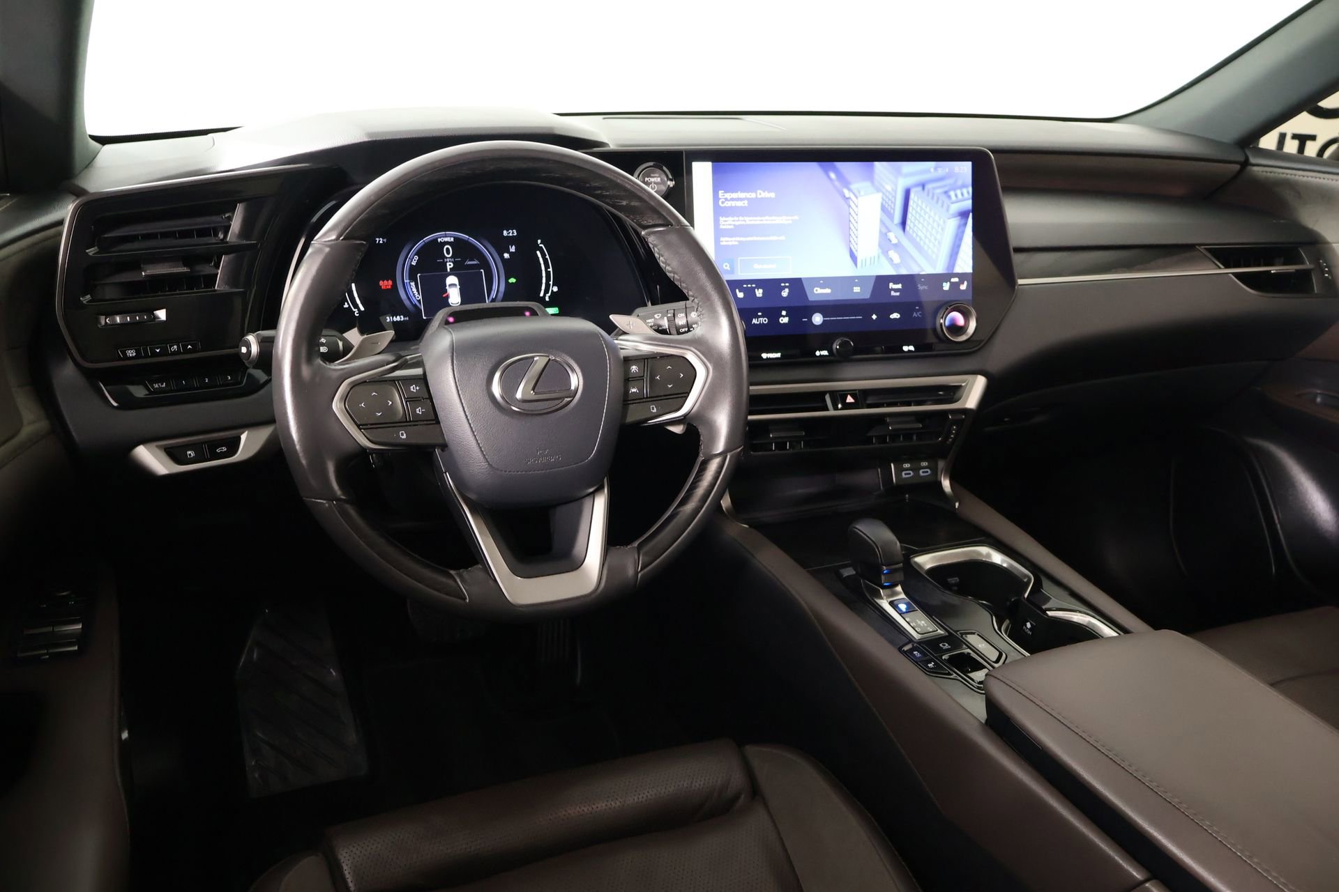 Used 2024 Lexus RX 350 w/ Convenience Package image 2