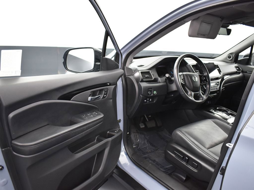 Used 2022 Honda Pilot Touring image 8