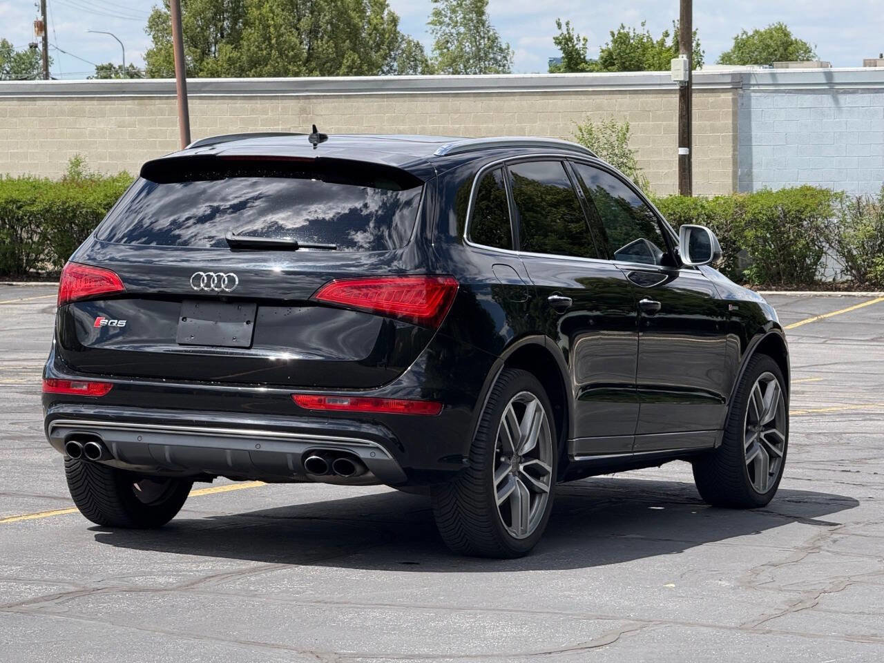 Used 2016 Audi SQ5 Premium Plus w/ Technology Package AWD/4WD image 5