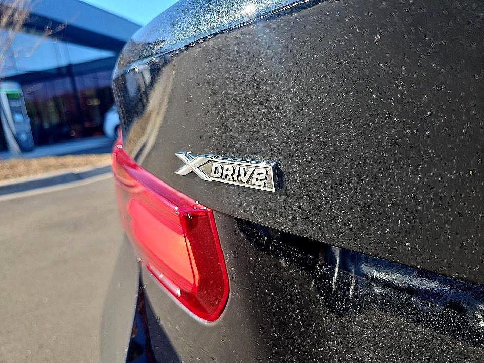 Used 2018 BMW 330i xDrive Sedan image 9