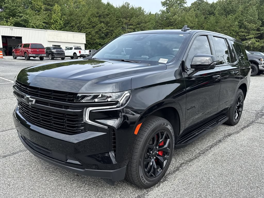 Used 2024 Chevrolet Tahoe RST w/ RST Performance Edition AWD/4WD image 3