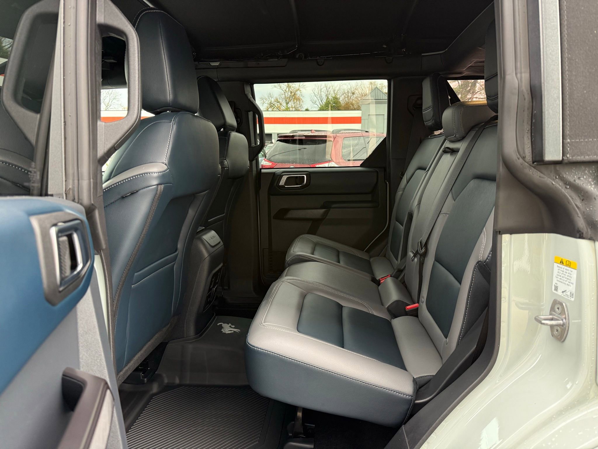 Used 2024 Ford Bronco Outer Banks image 44