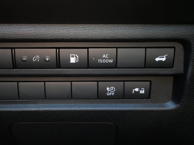 Used 2025 Mitsubishi Outlander SEL AWD/4WD image 17