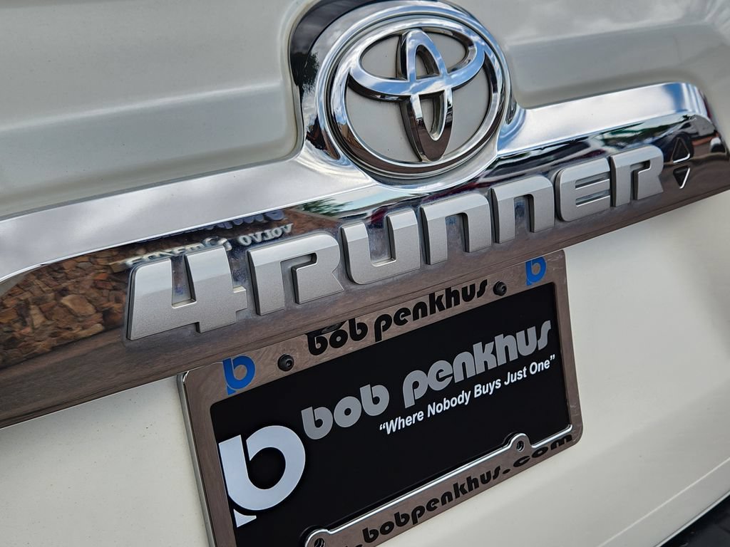 Used 2012 Toyota 4Runner Limited AWD/4WD image 31