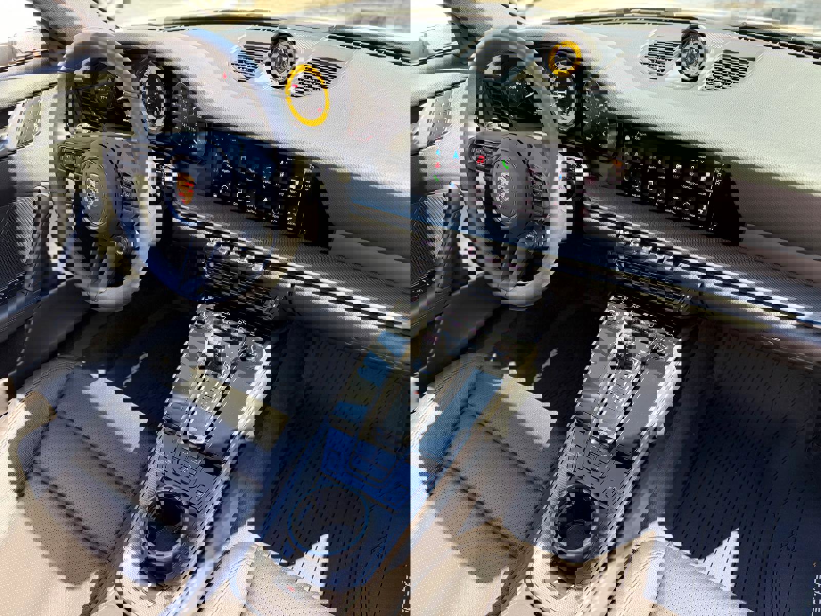 Used 2023 Porsche 911 Carrera image 46