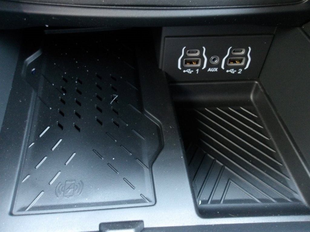 New 2025 Chrysler Pacifica Limited image 15