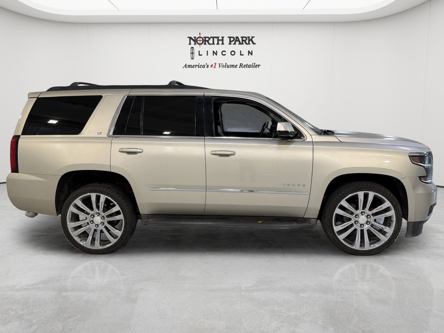 Used 2016 Chevrolet Tahoe LT RWD image 6