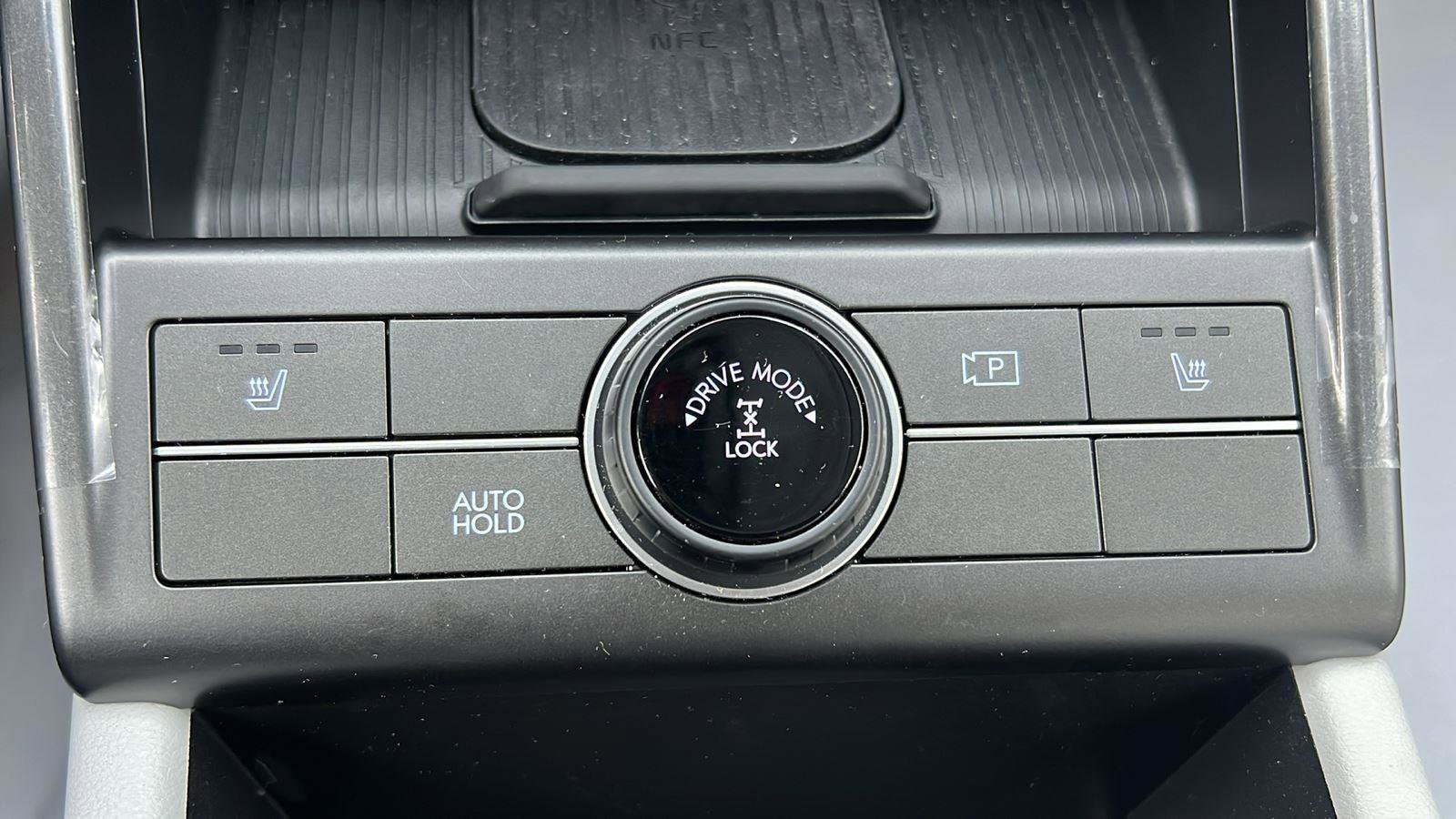 Used 2025 Hyundai Kona SEL image 24