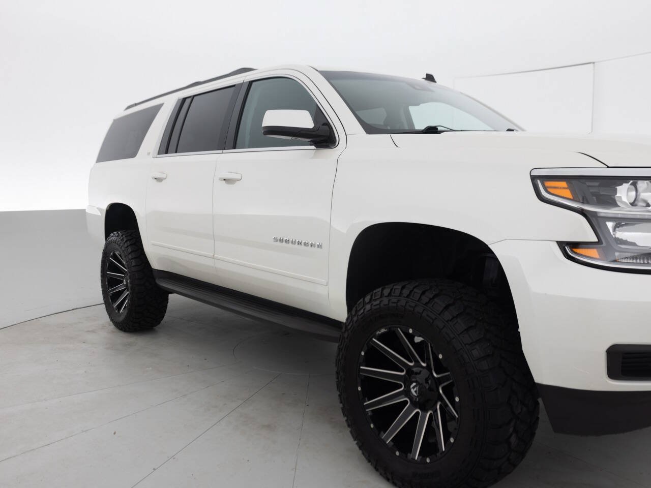 Used 2015 Chevrolet Suburban LT AWD/4WD image 11