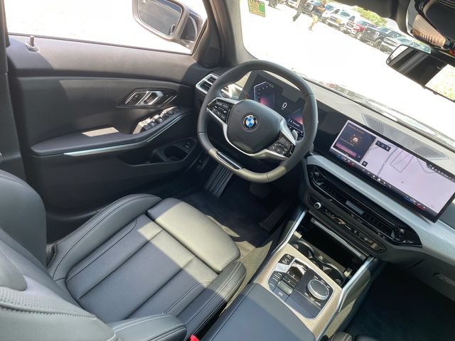 Used 2026 BMW 330i xDrive Sedan AWD/4WD image 22