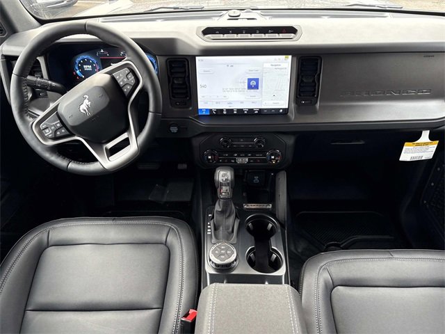 New 2025 Ford Bronco Badlands image 16