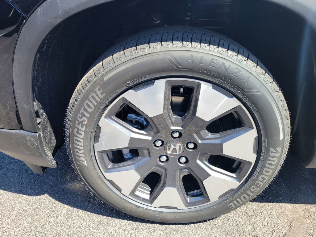 New 2026 Honda Pilot Touring image 12