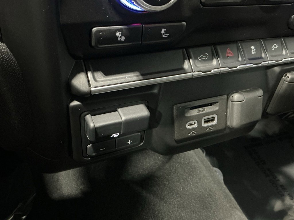 Used 2022 GMC Sierra 1500 SLT image 15