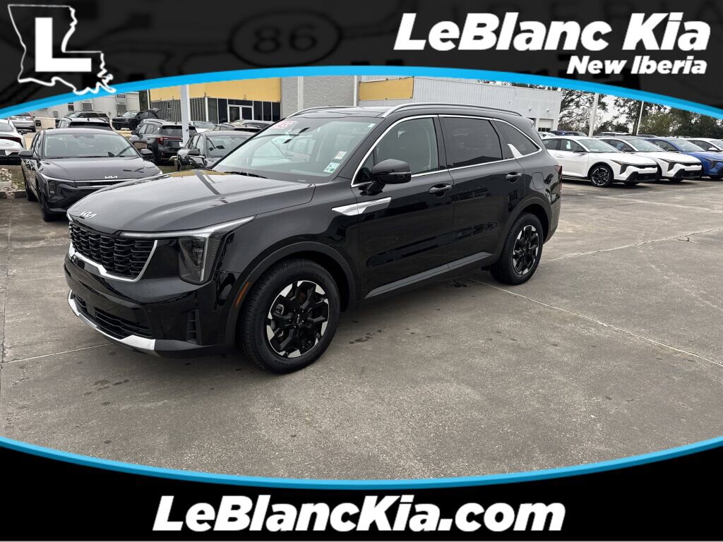 Certified 2025 Kia Sorento S w/ Panoramic Sunroof Package image 1