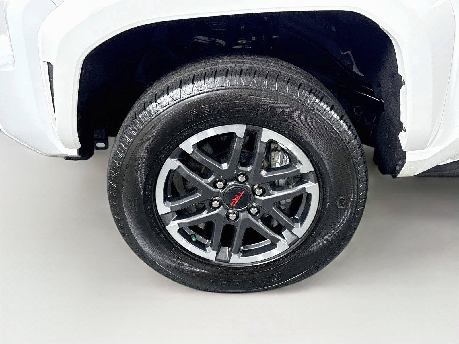 Certified 2025 Toyota Tacoma TRD Sport AWD/4WD image 42