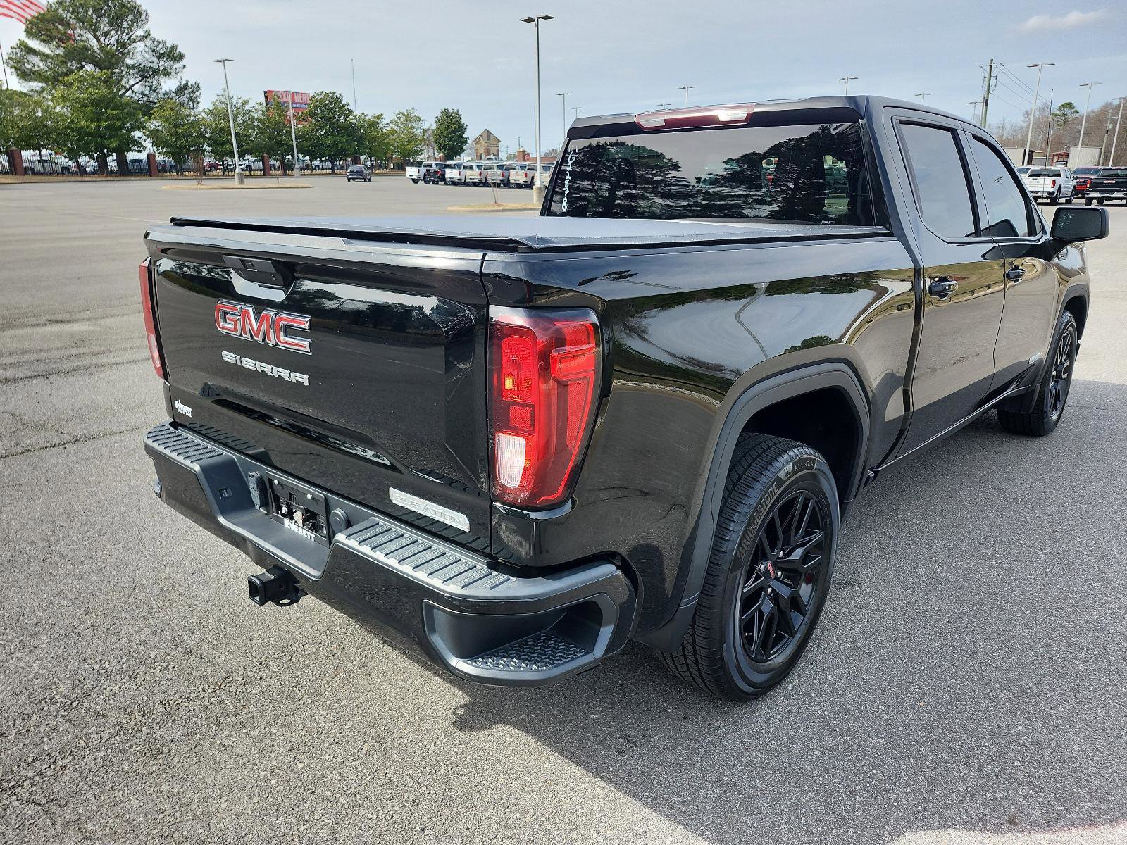 Used 2021 GMC Sierra 1500 Elevation image 3