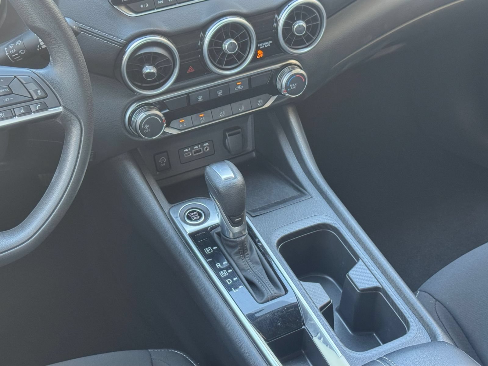 Used 2025 Nissan Sentra SV FWD image 39