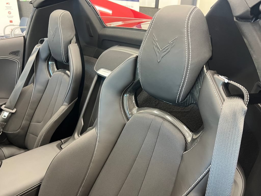 Used 2021 Chevrolet Corvette Stingray Convertible w/ 1LT RWD image 11