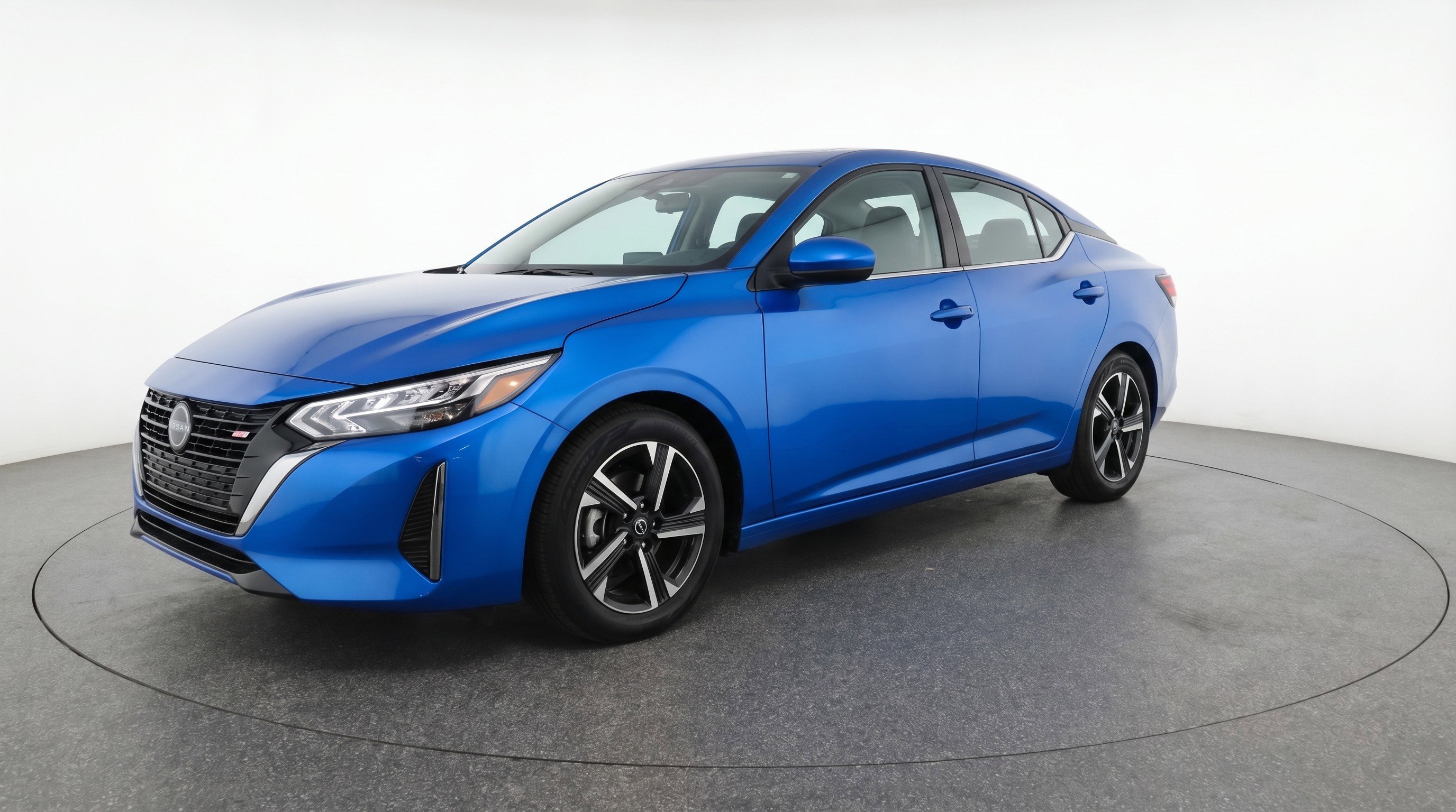 Used 2025 Nissan Sentra SV FWD image 3