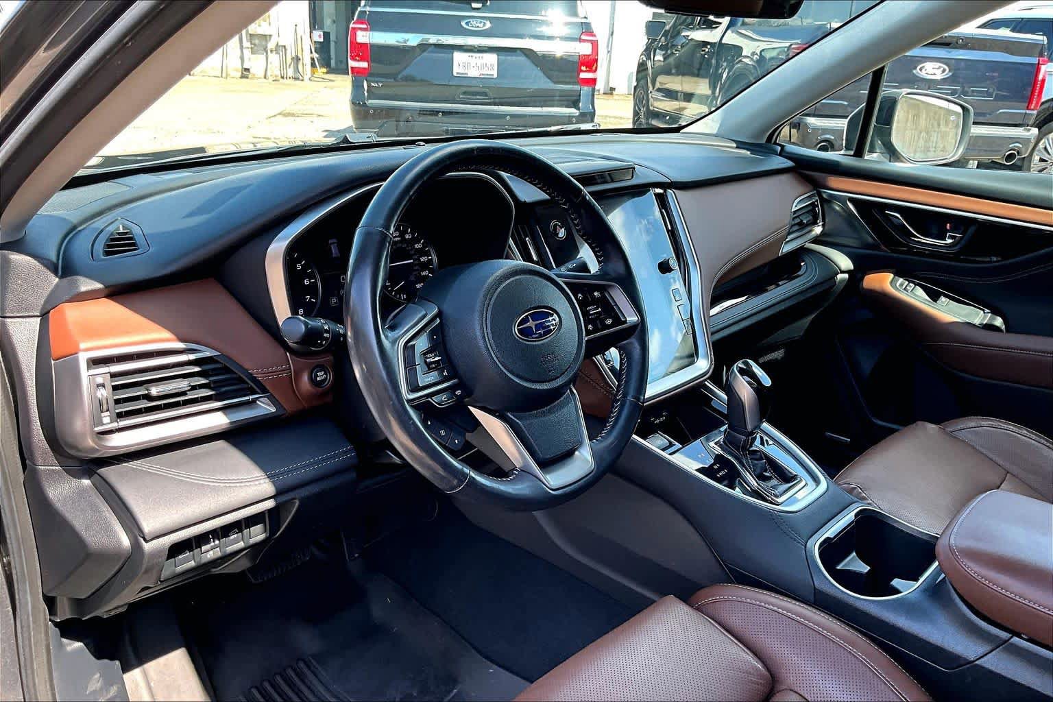 Used 2020 Subaru Outback Touring AWD/4WD image 18