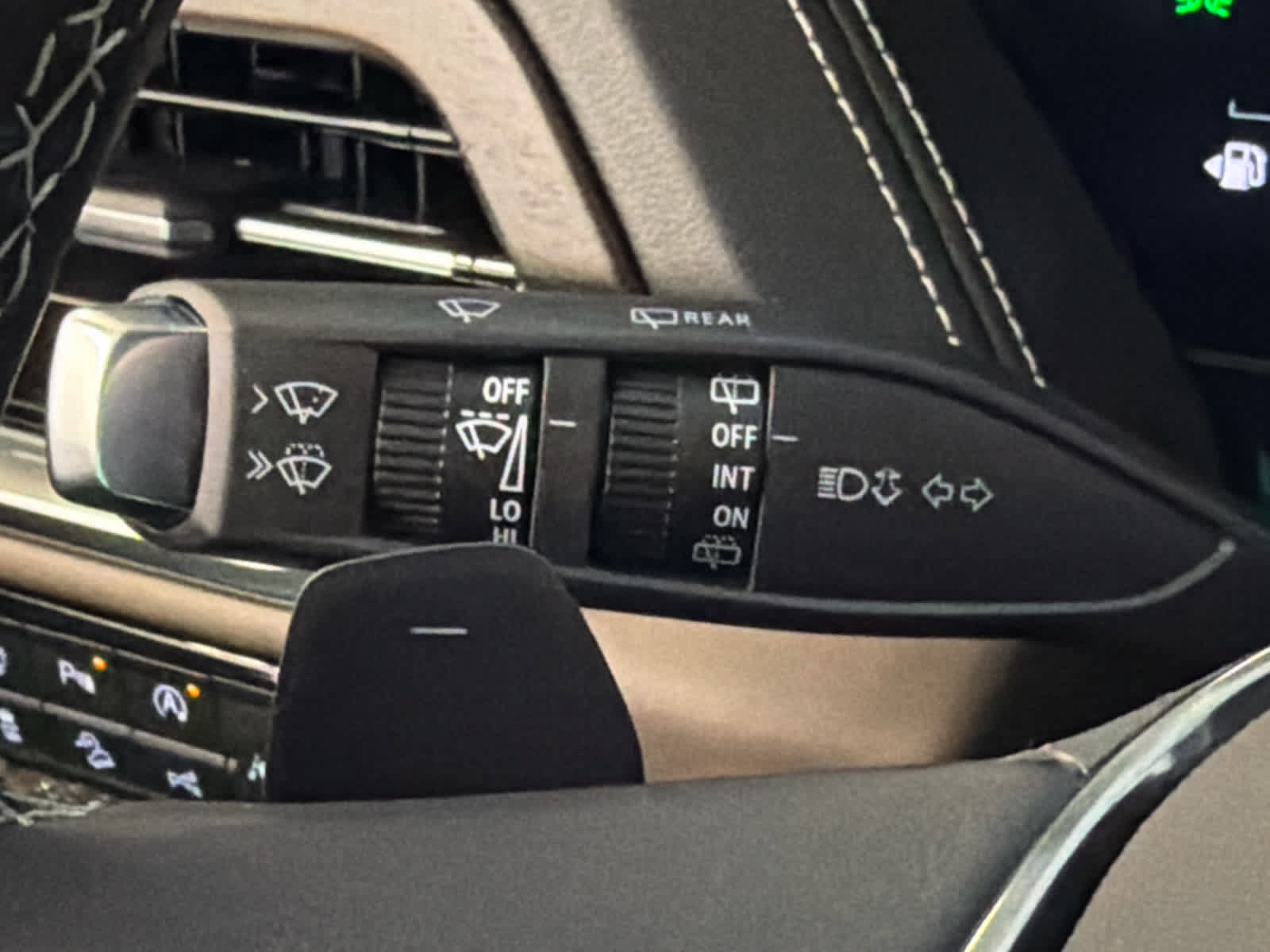 New 2026 GMC Yukon Denali Ultimate AWD/4WD image 42