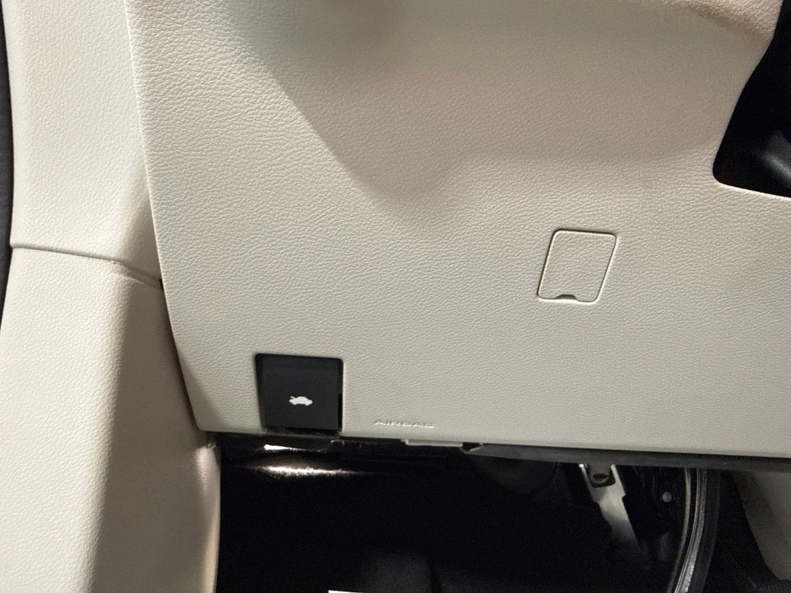 Used 2023 Chrysler Pacifica Limited FWD image 55