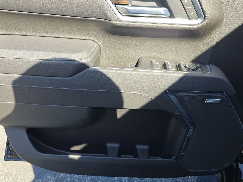 Used 2025 Chevrolet Silverado 1500 LT Trail Boss w/ Convenience Package II image 17