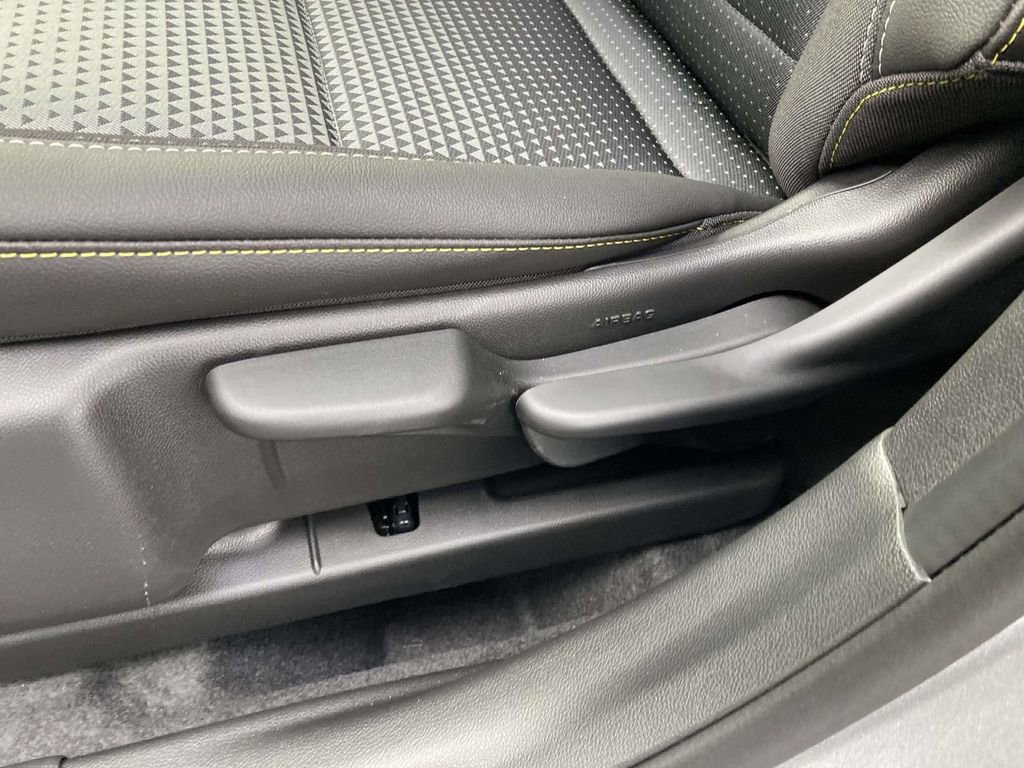 New 2026 Chevrolet Trax LT image 17