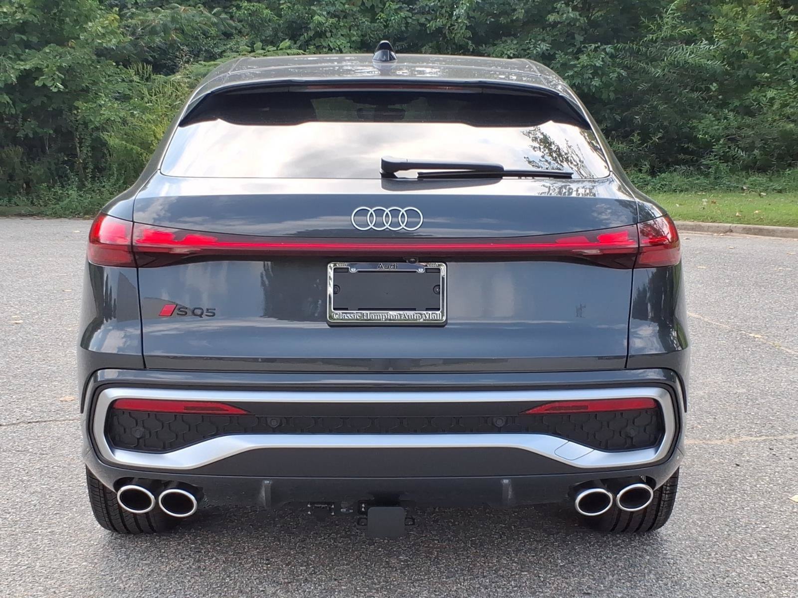 New 2026 Audi SQ5 Prestige AWD/4WD image 9