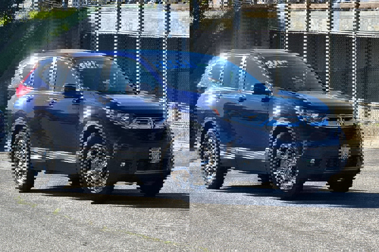 Used 2018 Honda CR-V EX image 2