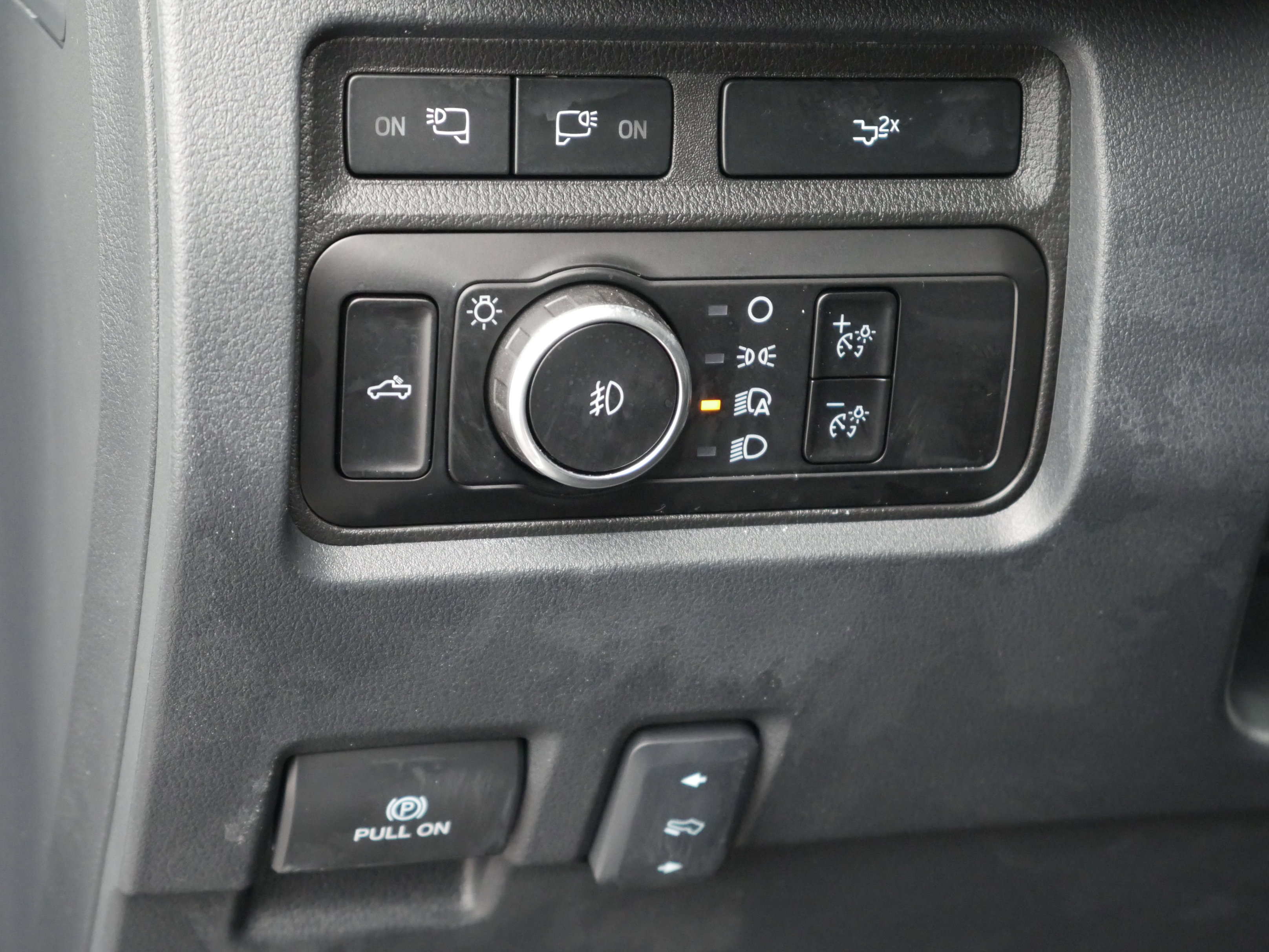 Certified 2023 Ford F250 Lariat image 5