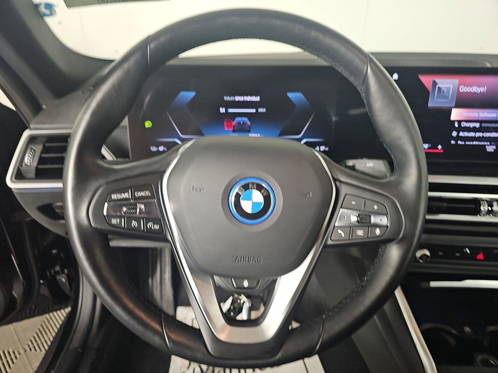 Used 2023 BMW i4 eDrive35 w/ Premium Package RWD image 11