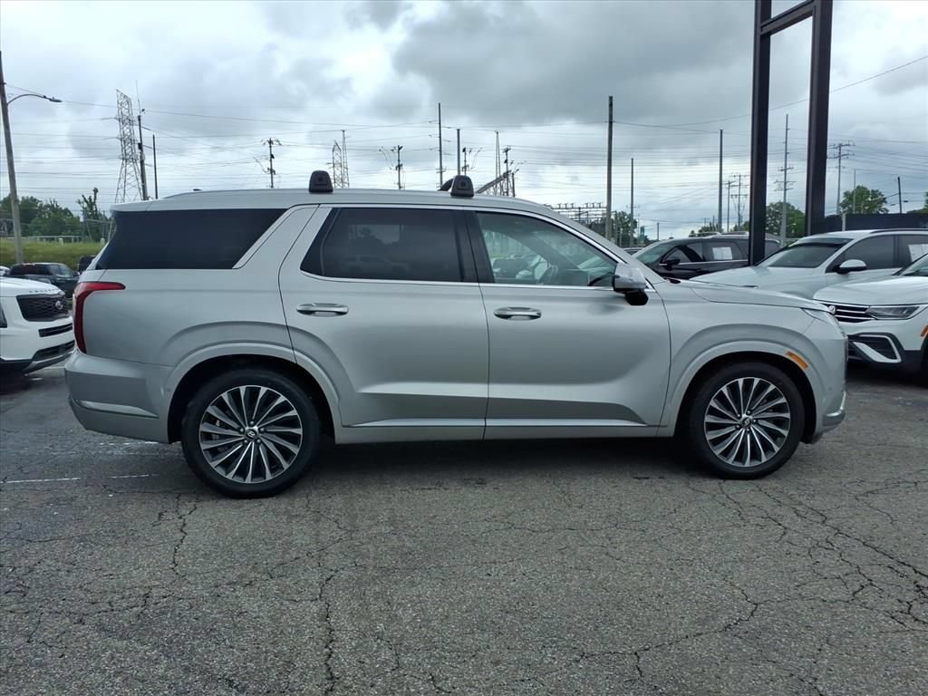 Used 2023 Hyundai Palisade Calligraphy FWD image 8