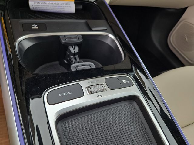 New 2026 Mercedes-Benz GLB 250 4MATIC image 16