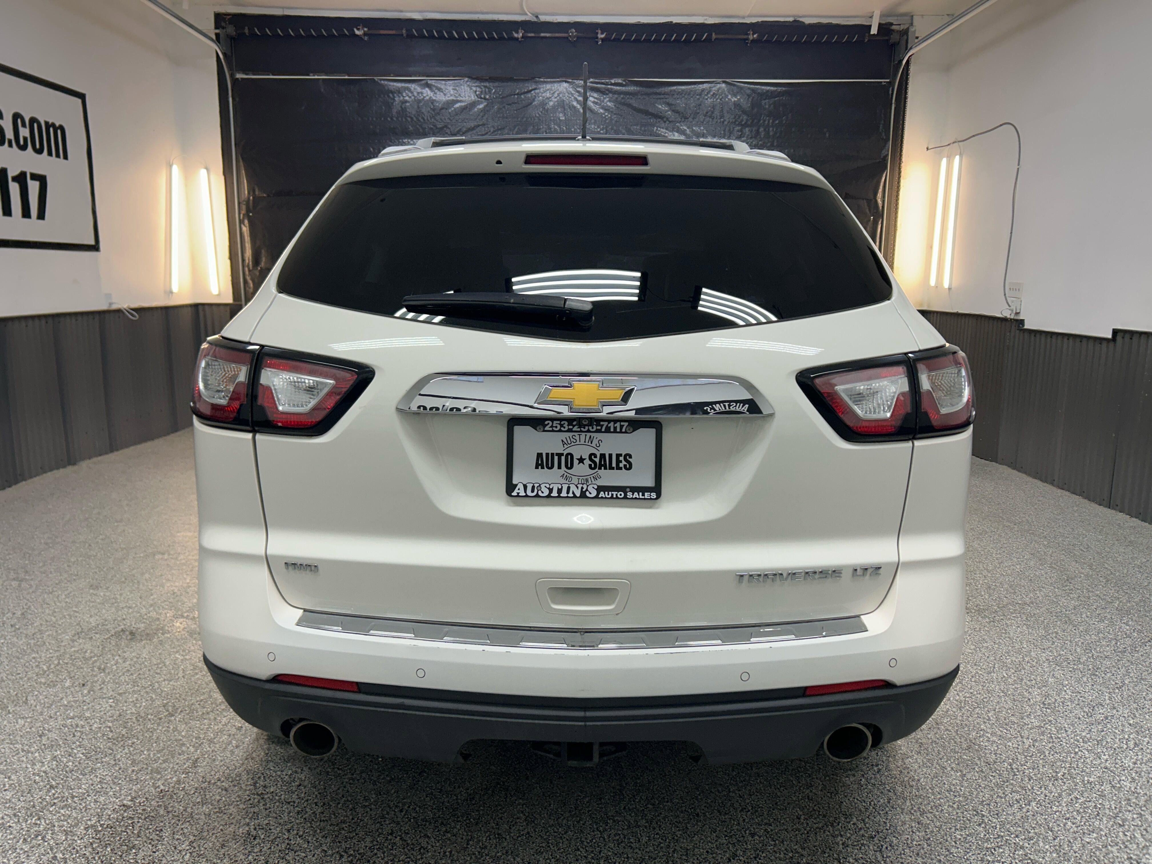 Used 2014 Chevrolet Traverse LTZ AWD/4WD image 5