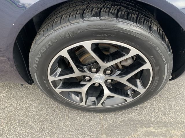 Used 2017 Buick Regal Sport Touring FWD image 31