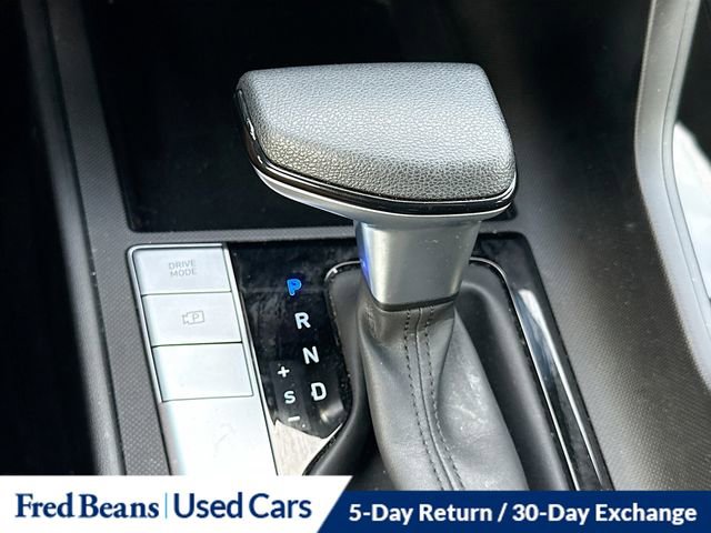 Certified 2024 Hyundai Elantra SEL image 17