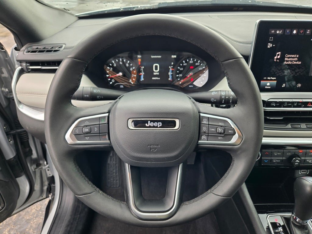 Used 2025 Jeep Compass Limited AWD/4WD image 32