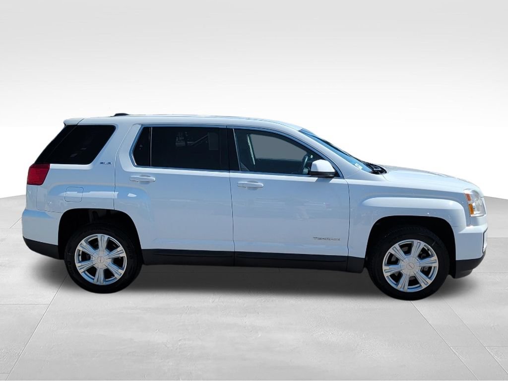 Used 2017 GMC Terrain SLE FWD image 4