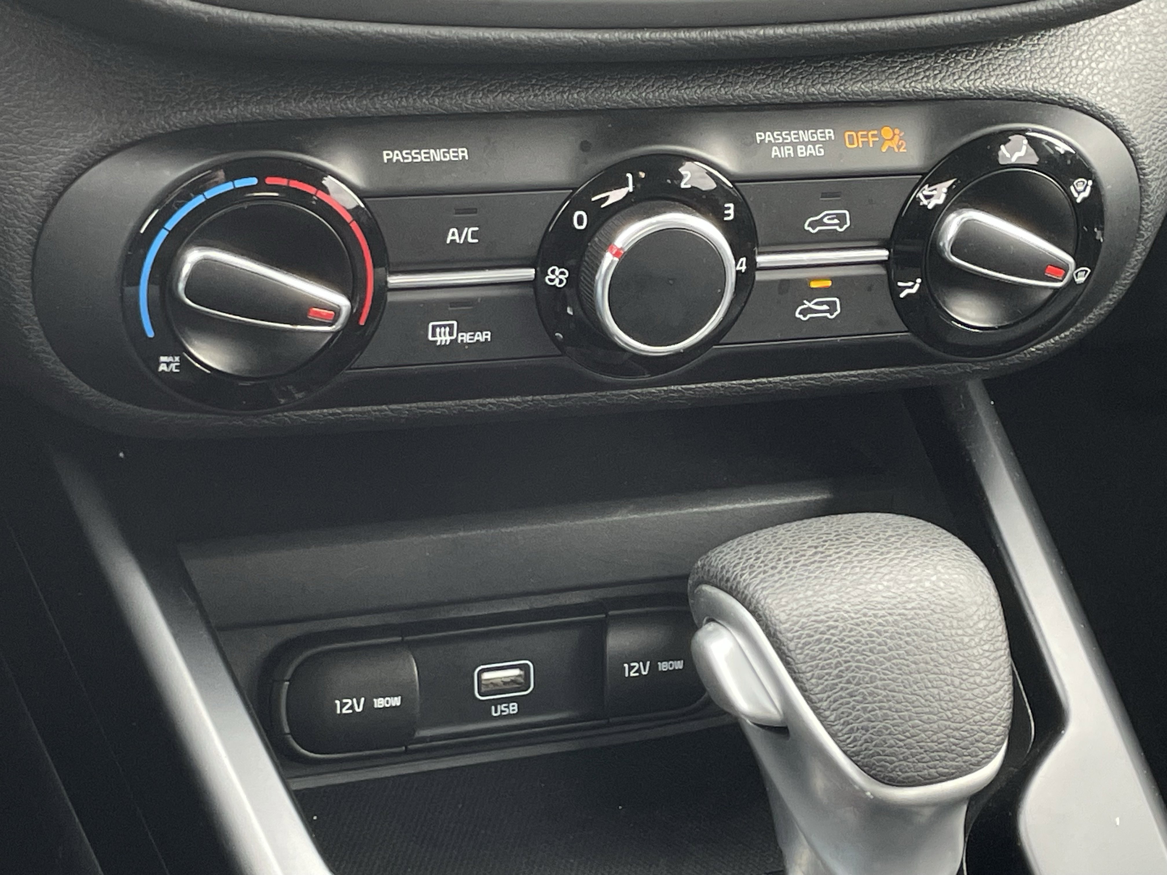 Used 2022 Kia Soul LX FWD image 25