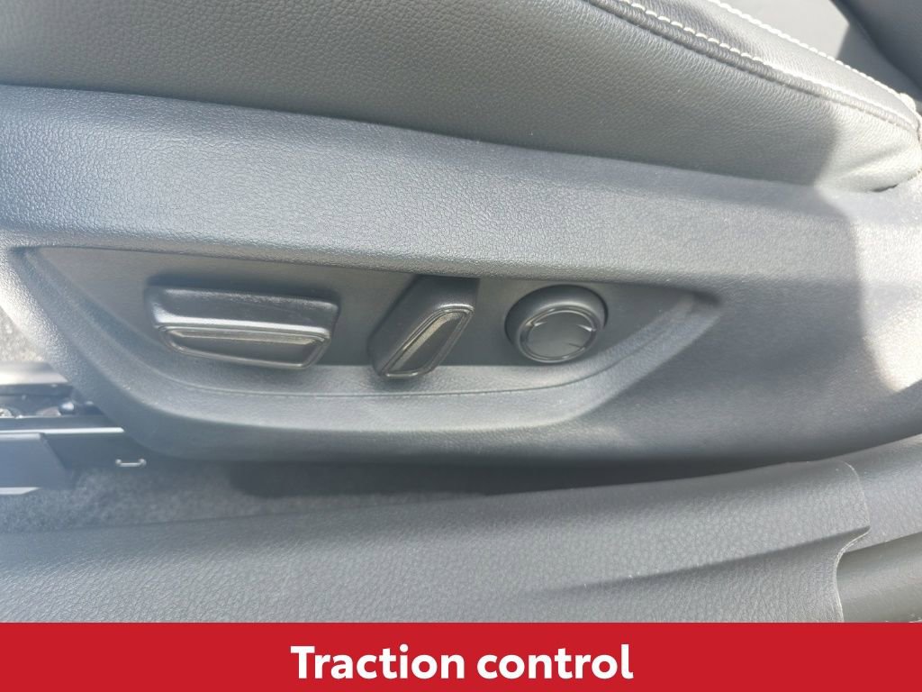 Used 2026 Toyota Camry SE image 21