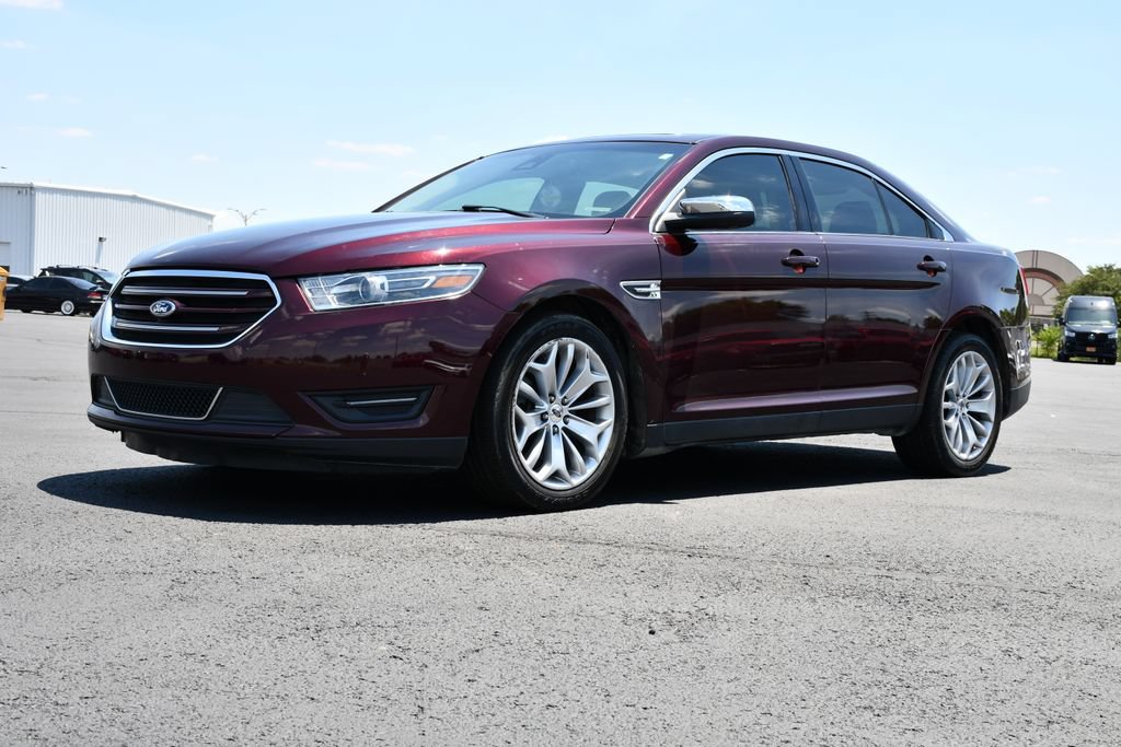 Used 2019 Ford Taurus Limited FWD image 3