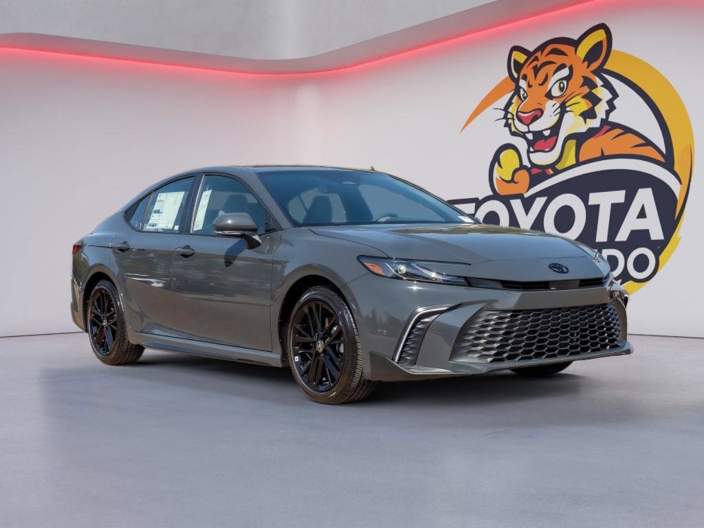 New 2026 Toyota Camry SE image 3