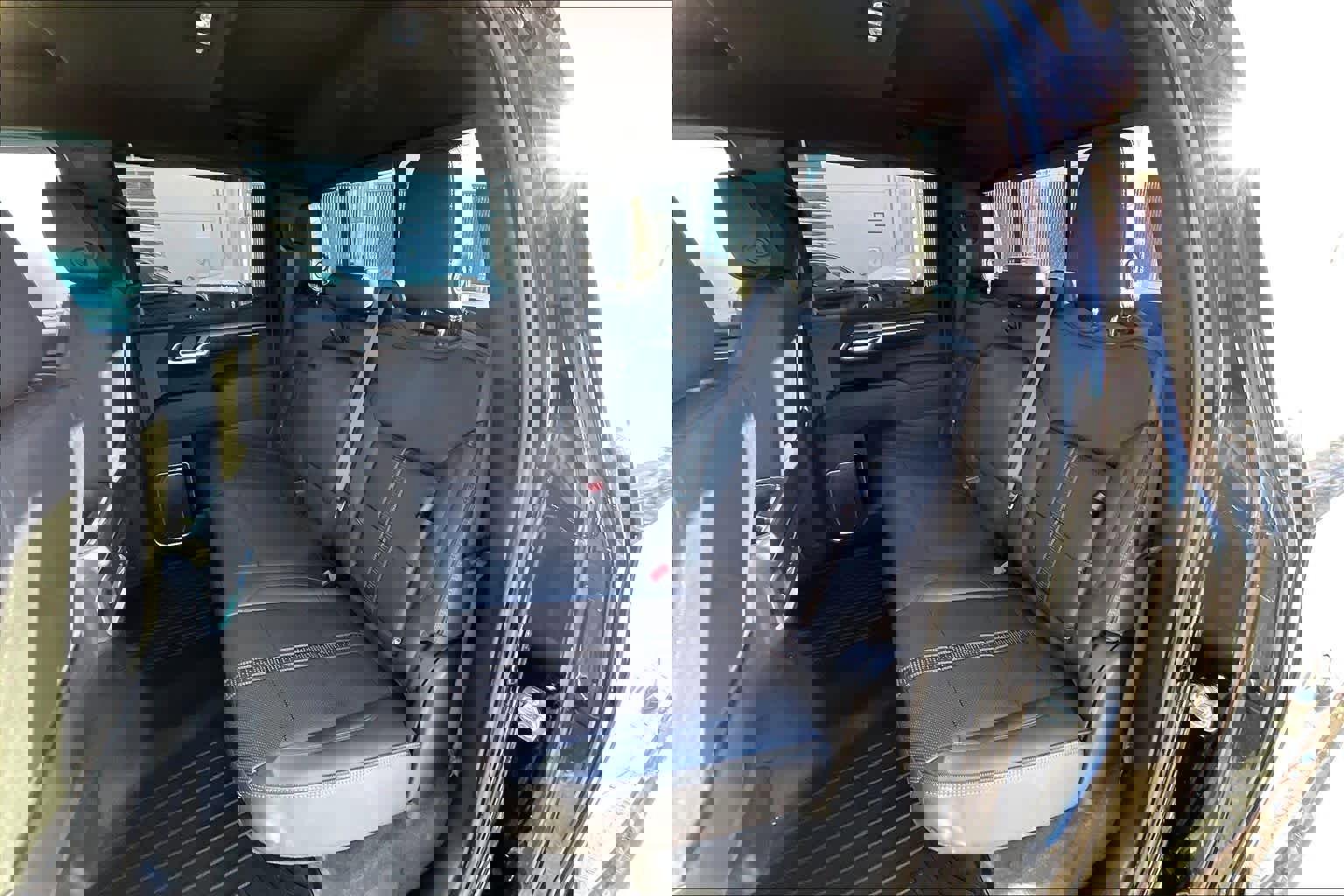 Used 2025 Chevrolet Silverado 1500 High Country w/ Technology Package AWD/4WD image 20