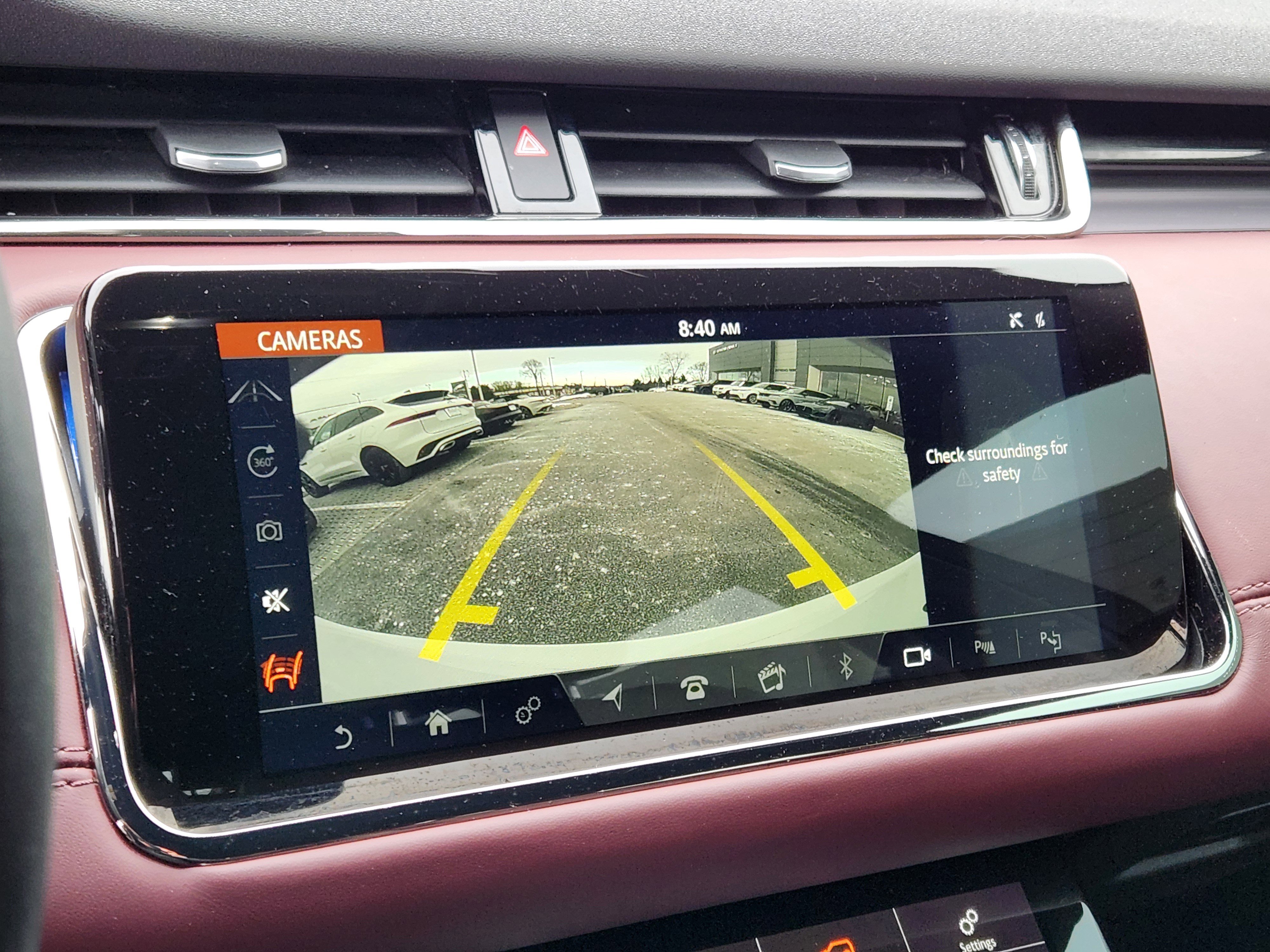 Used 2020 Land Rover Range Rover Evoque R-Dynamic SE image 24