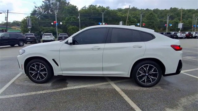 Used 2025 BMW X4 xDrive30i w/ Premium Package image 5